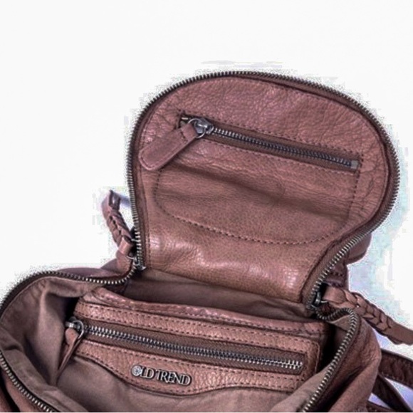 Old Trend Leather Backpack - Picture 4 of 6